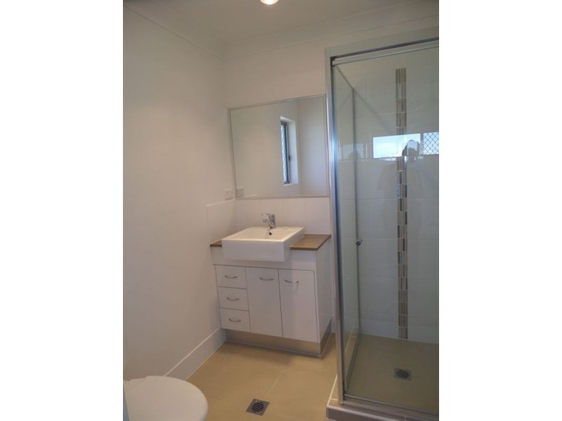 10 Roseville Street, Andergrove QLD 4740