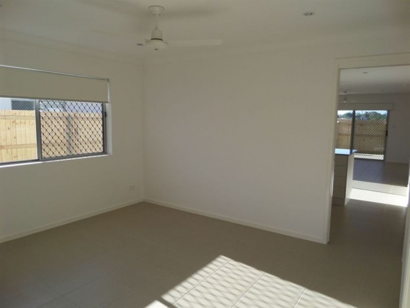 10 Roseville Street, Andergrove QLD 4740