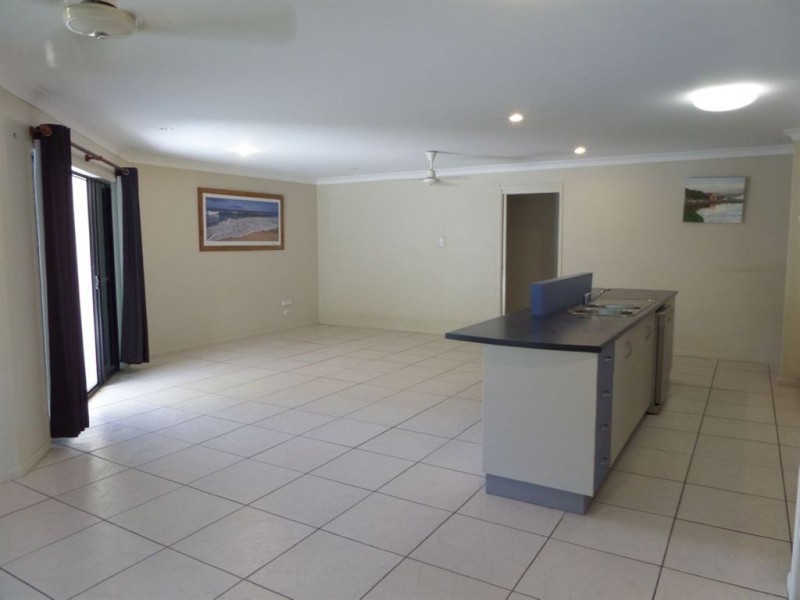 10 Whiting Court, Andergrove QLD 4740