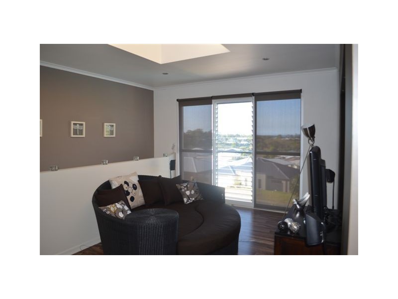 43 Village Circuit, Eimeo QLD 4740