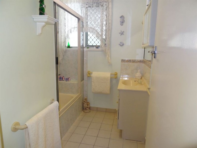 11 Wattle Street, Andergrove QLD 4740