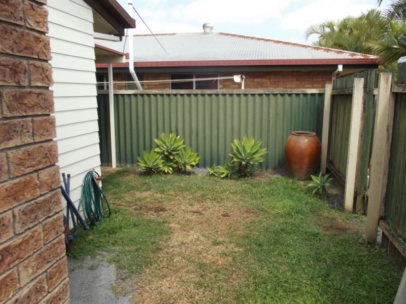 1/10 Trogolby Street, South Mackay QLD 4740