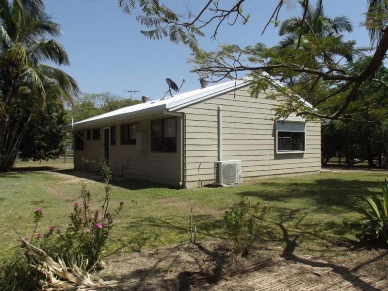 16 Caroline Street, Mirani QLD 4754