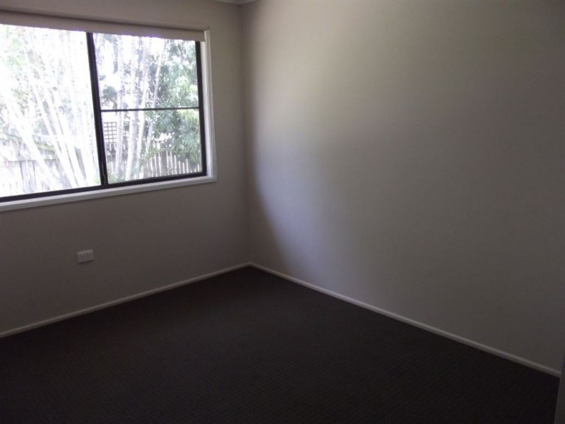 16 Caroline Street, Mirani QLD 4754