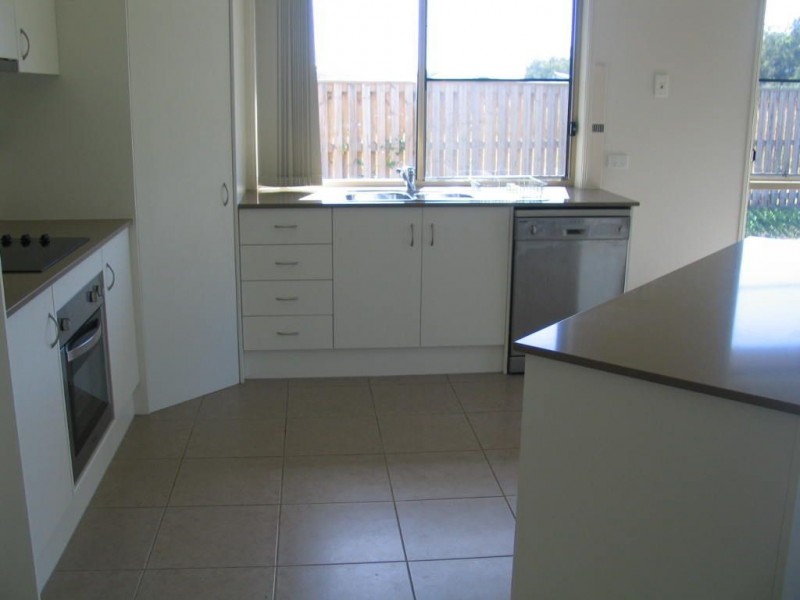 45 Whitehaven Drive, Blacks Beach QLD 4740