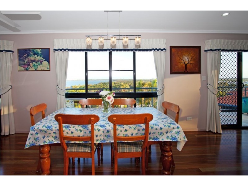10 Rainbow Crescent, Blacks Beach QLD 4740