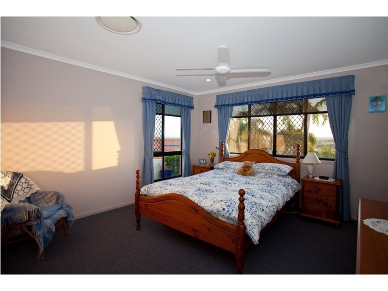 10 Rainbow Crescent, Blacks Beach QLD 4740