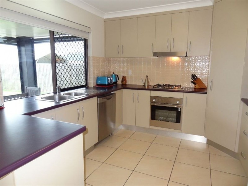 25 Peacock Place, Marian QLD 4753