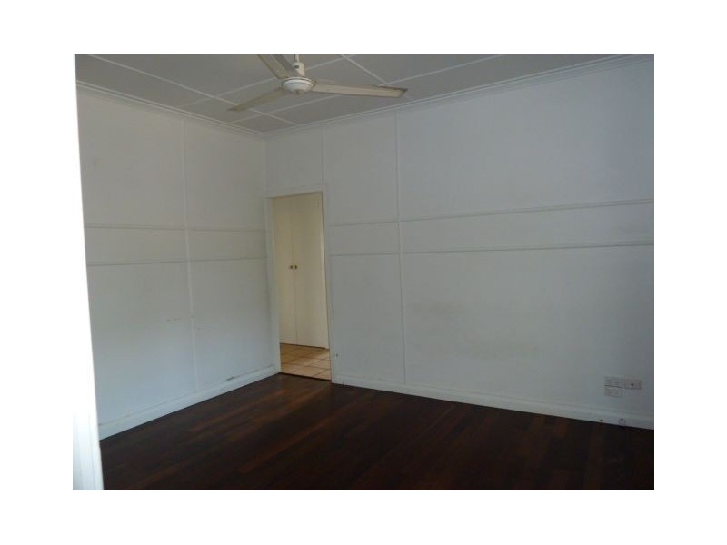 6 Macarthur Street, South Mackay QLD 4740