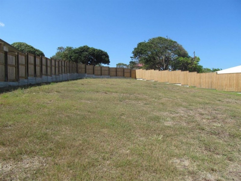 4 Bensara Crescent, Beaconsfield QLD 4740