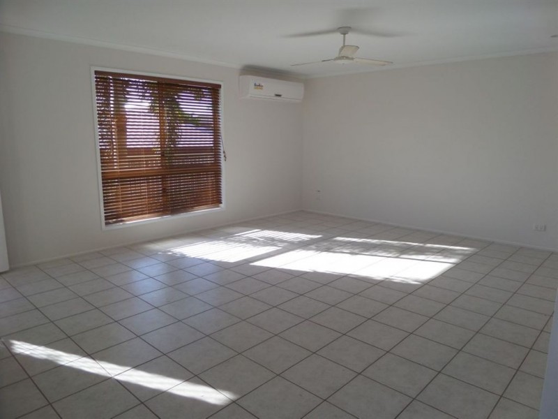 8 Langer Street, Eimeo QLD 4740