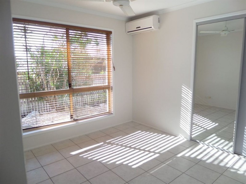 8 Langer Street, Eimeo QLD 4740