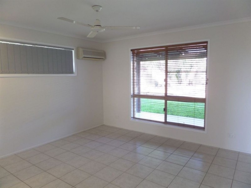 8 Langer Street, Eimeo QLD 4740