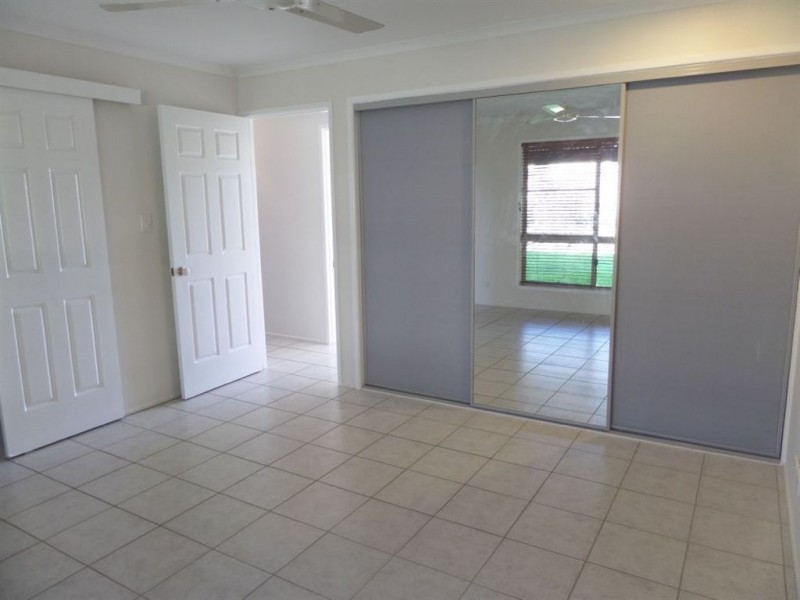 8 Langer Street, Eimeo QLD 4740