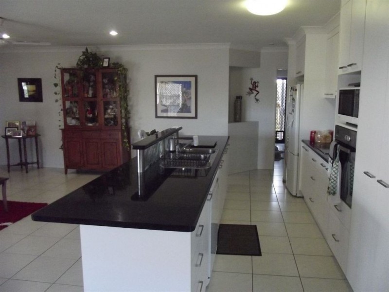 20 Debbiesue Drive, Mount Pleasant QLD 4740