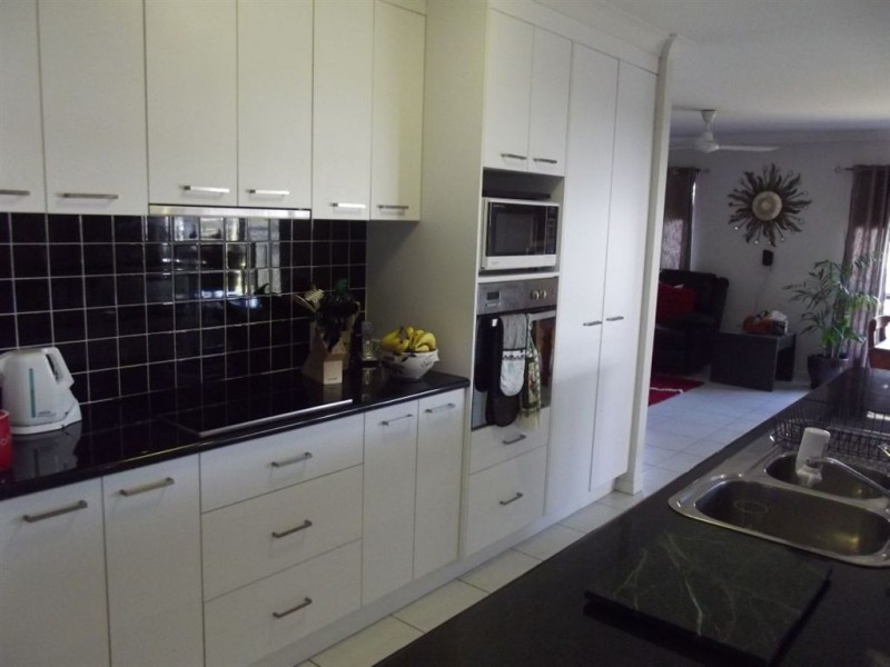 20 Debbiesue Drive, Mount Pleasant QLD 4740