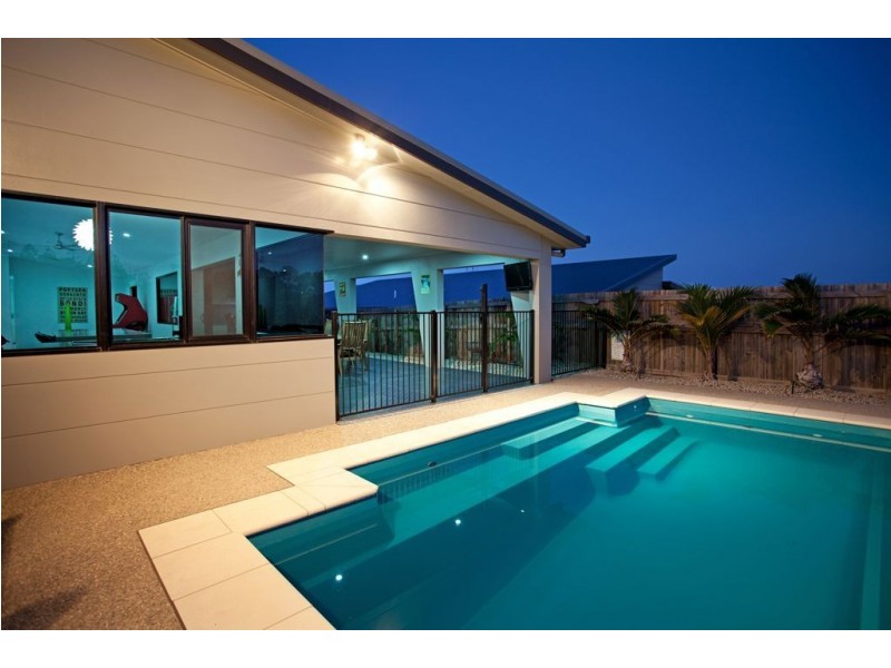 3 McIlwraith Way, Rural View QLD 4740