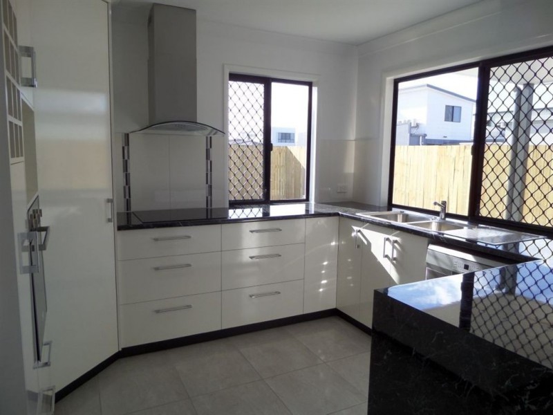 20 Reflection Street, Mount Pleasant QLD 4740