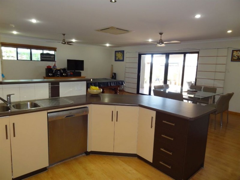 6 Porpoise Place, Andergrove QLD 4740