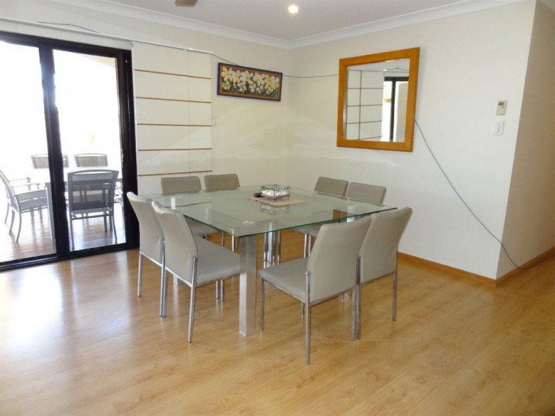 6 Porpoise Place, Andergrove QLD 4740