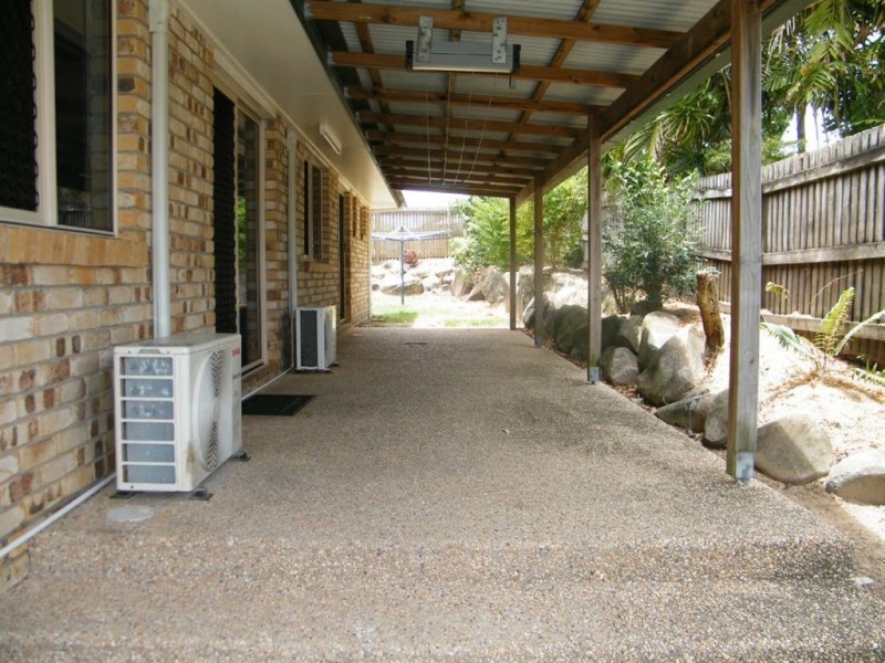 12 Carne Court, Eimeo QLD 4740