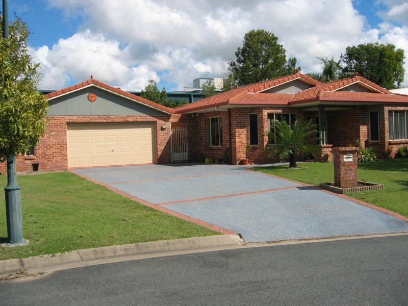 13 Suncrest Court, Mount Pleasant QLD 4740
