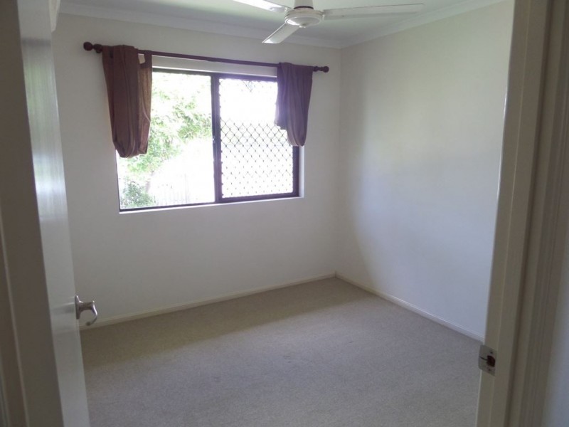 1/24 Eva Parade, Glenella QLD 4740