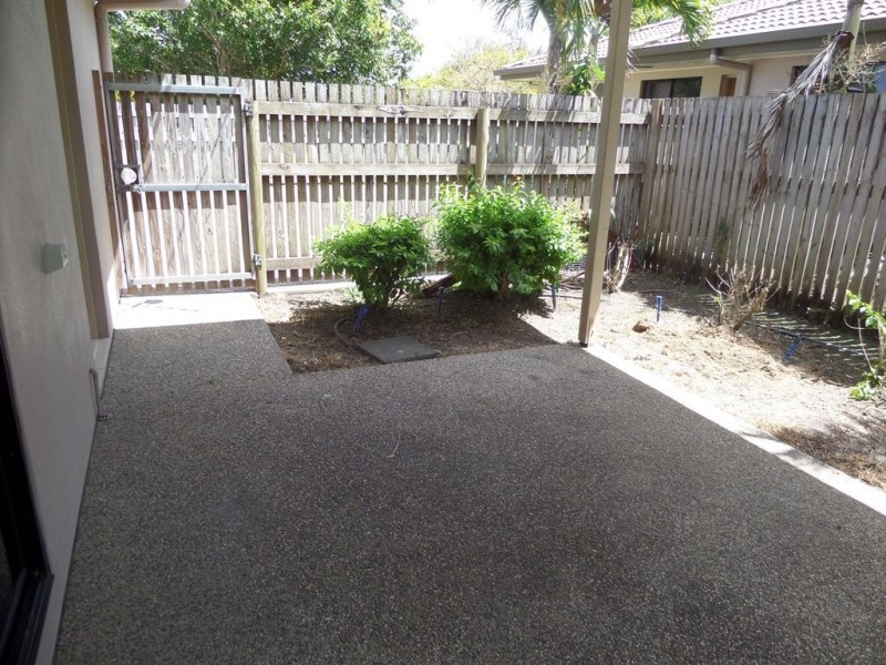 1/24 Eva Parade, Glenella QLD 4740