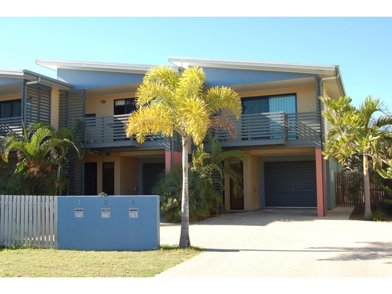 1/4 Whistler Way, Mount Pleasant QLD 4740