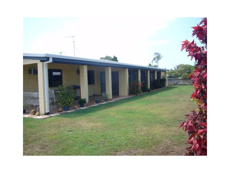 16 Elizabeth Street, Bucasia QLD 4750