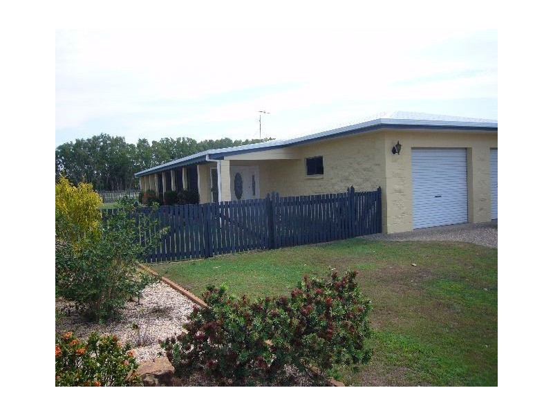 16 Elizabeth Street, Bucasia QLD 4750