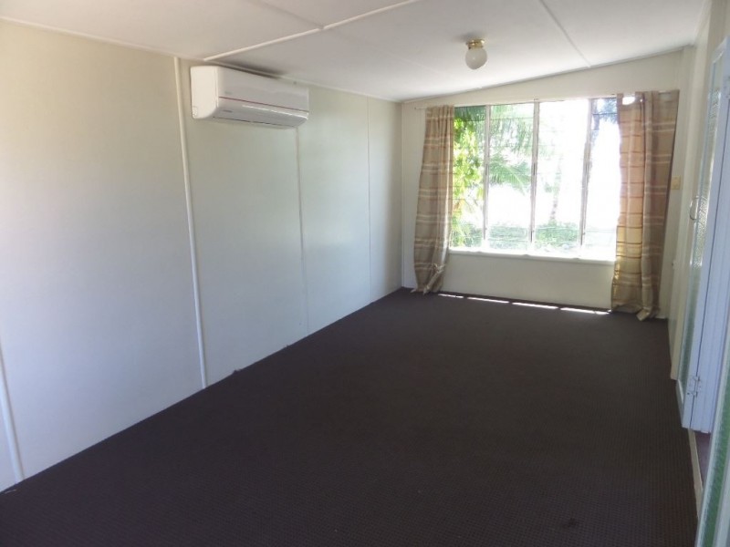 2 Sunset Blvd, Eimeo QLD 4740