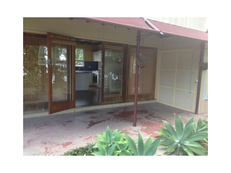 2 Sunset Blvd, Eimeo QLD 4740