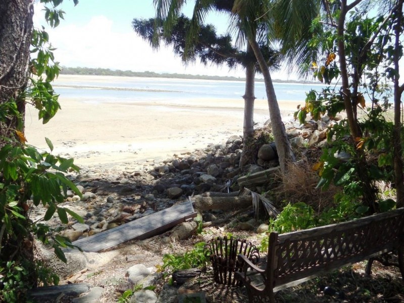 2 Sunset Blvd, Eimeo QLD 4740