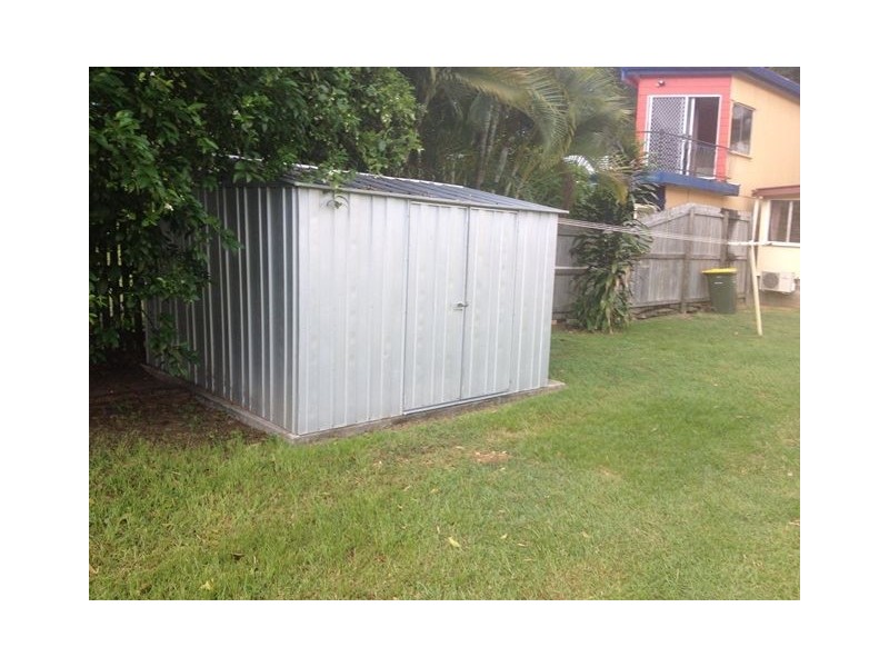 2 Sunset Blvd, Eimeo QLD 4740