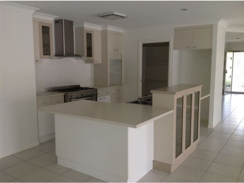 10 Mussett Court, Glenella QLD 4740