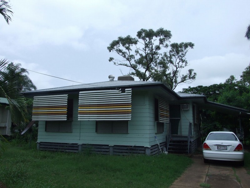 5 Chifley Court, Moranbah QLD 4744