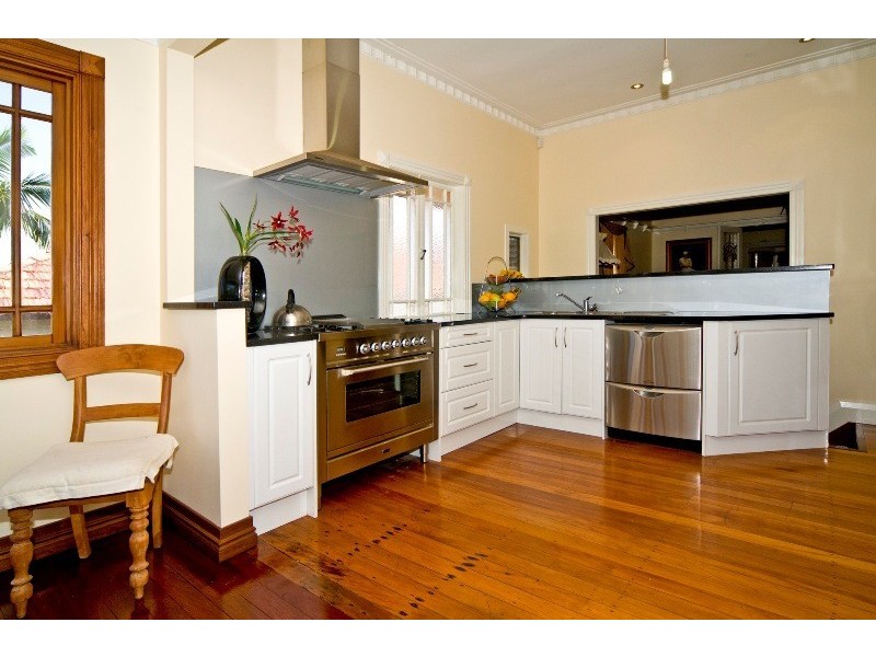 167 Chatsworth Road, Coorparoo QLD 4151