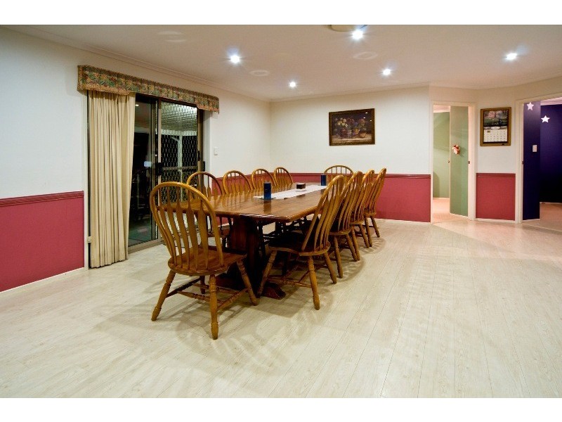 43 Burstall Avenue, Belmont QLD 4153