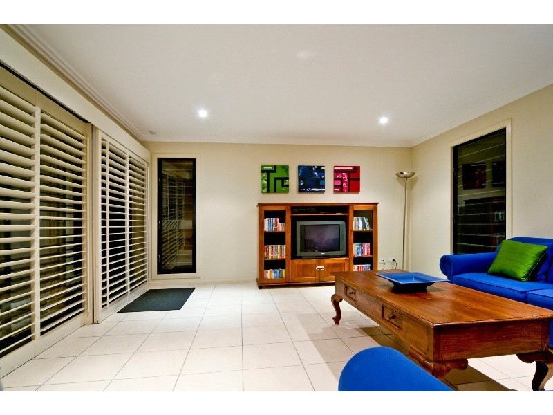 Lot 9 on RP 13127 MacDonald Street, Norman Park QLD 4170