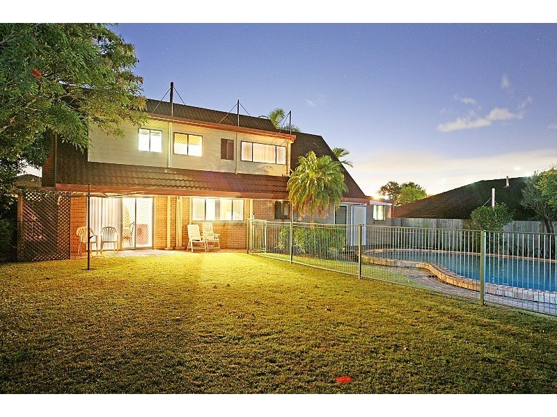 10 Aldford Street, Carindale QLD 4152