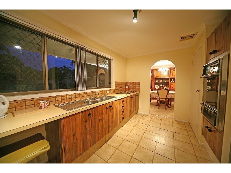 10 Aldford Street, Carindale QLD 4152