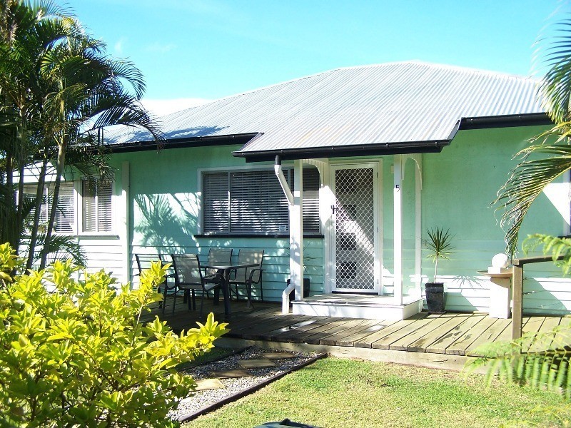 5 Phalerum Avenue, Seven Hills QLD 4170