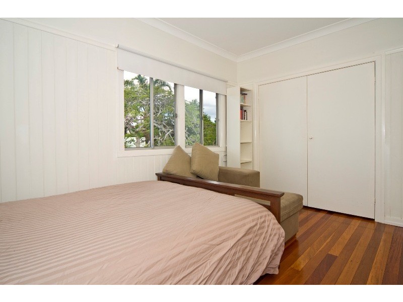 5 Phalerum Avenue, Seven Hills QLD 4170