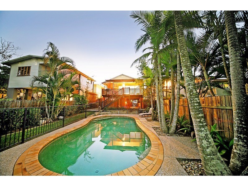 22 Stewart Street, Hawthorne QLD 4171