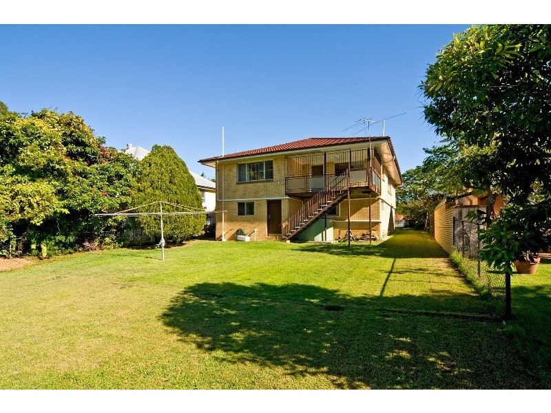 49 Virginia Avenue, Hawthorne QLD 4171