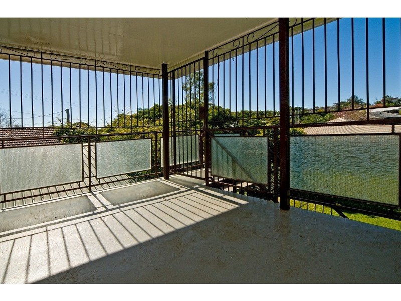 49 Virginia Avenue, Hawthorne QLD 4171