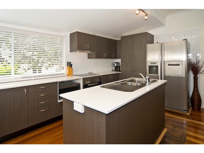 5 Phalerum Avenue, Seven Hills QLD 4170