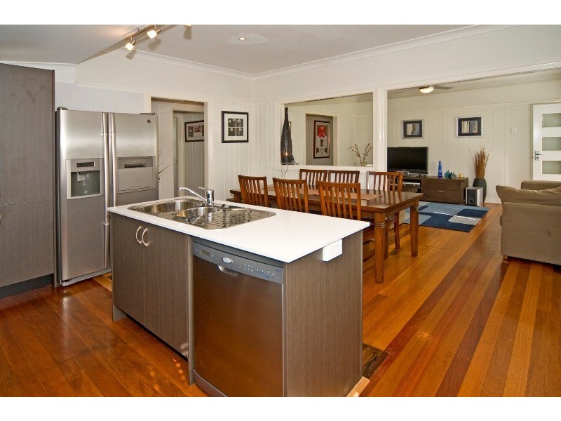 5 Phalerum Avenue, Seven Hills QLD 4170