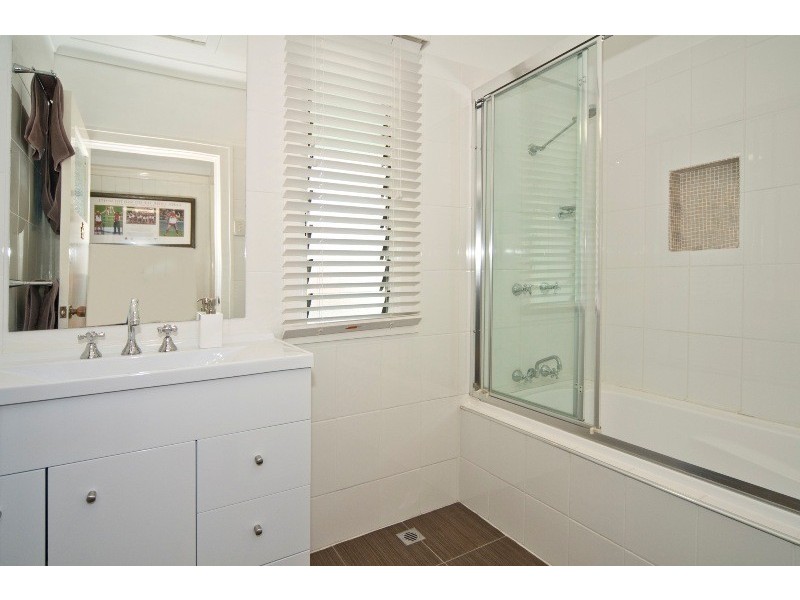 5 Phalerum Avenue, Seven Hills QLD 4170